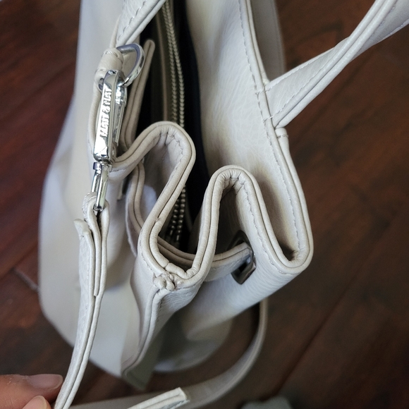 Matt and Nat Fleury vegan leather bag and matching bifold wallet - Picture 7 of 13